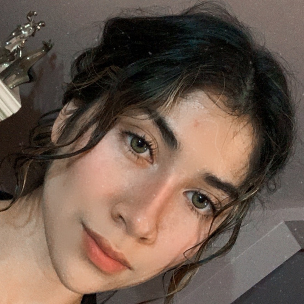 Meet your Posher, Marcela